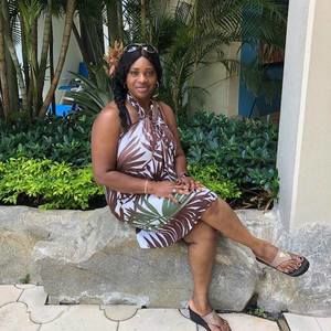 Meet your Posher, Pauline